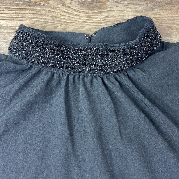 Banana Republic Factory Woman’s Black Embellished Mock Neck Sleeveless Blouse L - Picture 2 of 10